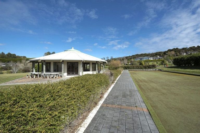 Photo of property in 53 Rautahi Terrace, Redvale, Albany, 0792