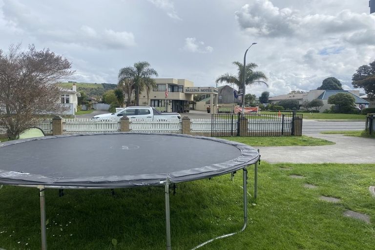 Photo of property in 392 Gloucester Street, Taradale, Napier, 4112