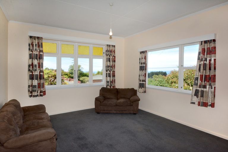 Photo of property in 5 Salmond Street, Halfway Bush, Dunedin, 9010