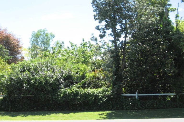 Photo of property in 74 Iranui Road, Inner Kaiti, Gisborne, 4010