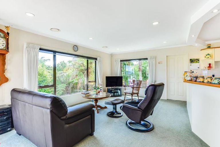 Photo of property in 49 Greenfield Drive, Western Heights, Hamilton, 3200