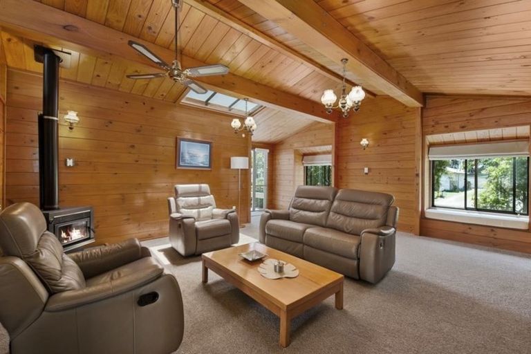 Photo of property in 64 Rangipoia Place, Turangi, 3334