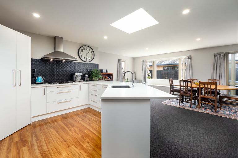 Photo of property in 92 Milns Road, Halswell, Christchurch, 8025