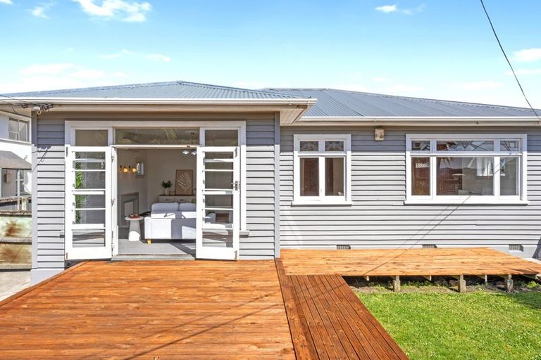 Photo of property in 9 Wrights Road, Addington, Christchurch, 8024