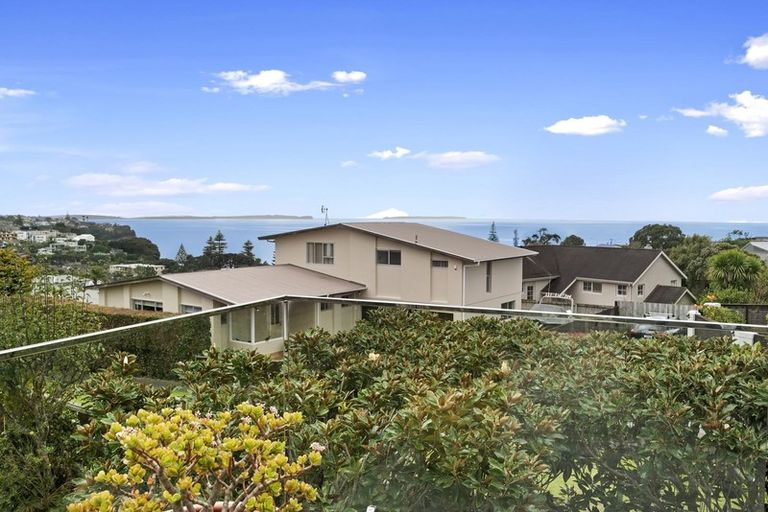 Photo of property in 1/35 Kowhai Road, Mairangi Bay, Auckland, 0630