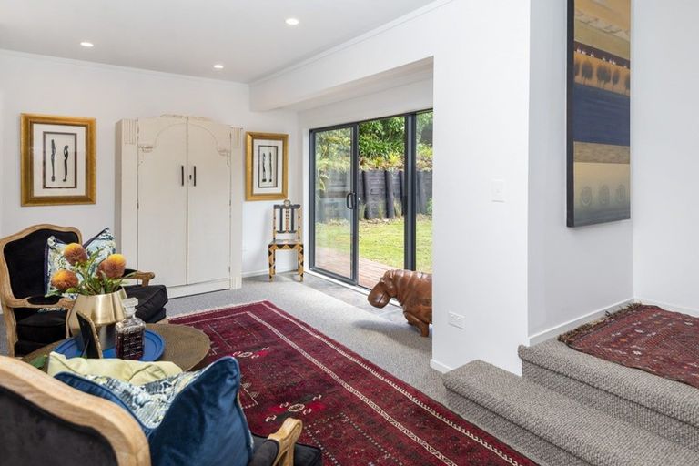 Photo of property in 9 Ramoana Mews, Shelly Park, Auckland, 2014