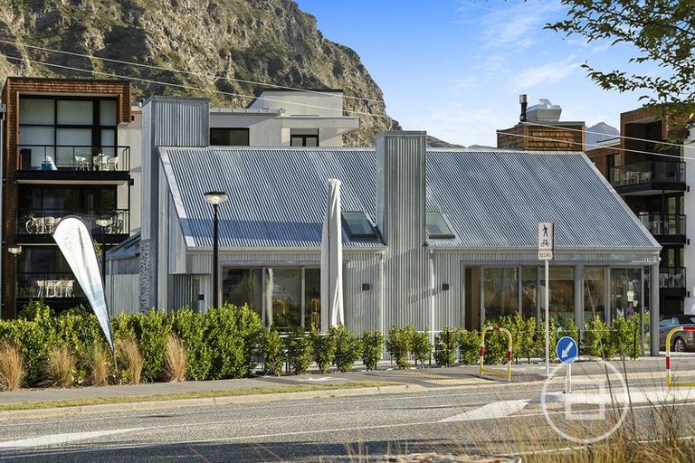 Photo of property in 6 Powder Terrace, Arthurs Point, Queenstown, 9371