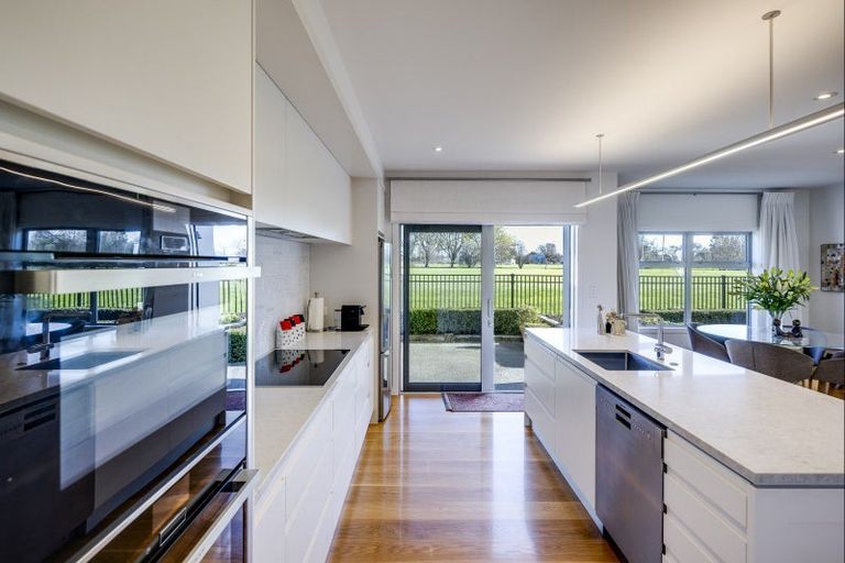 Photo of property in 12 Bray Place, Havelock North, 4130