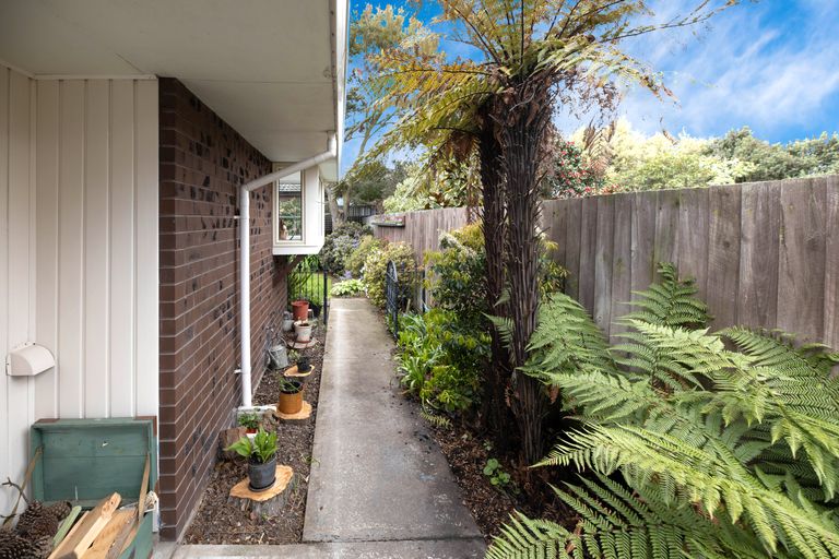 Photo of property in 28 Westmont Street, Ilam, Christchurch, 8041