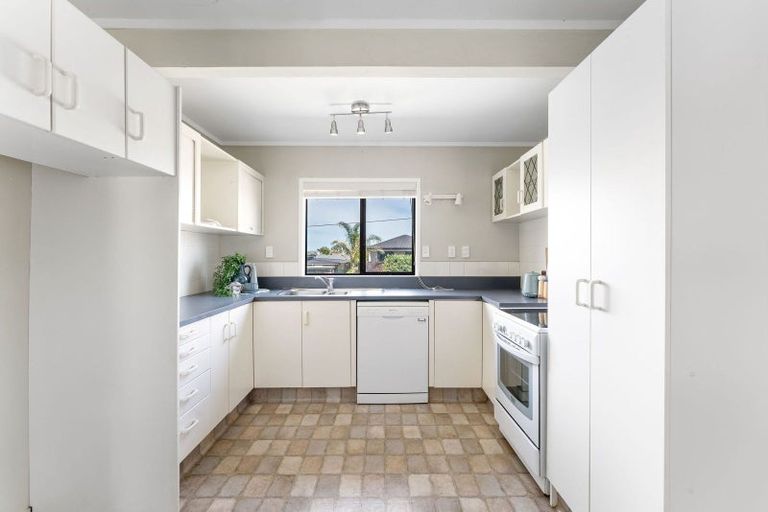 Photo of property in 325a Oceanbeach Road, Mount Maunganui, 3116