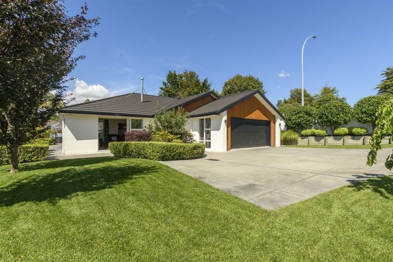 Photo of property in 94 Moffat Road, Bethlehem, Tauranga, 3110