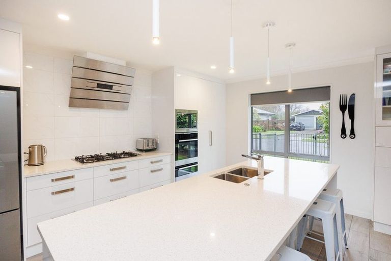 Photo of property in 27 Titoki Street, Palmerston North, 4414