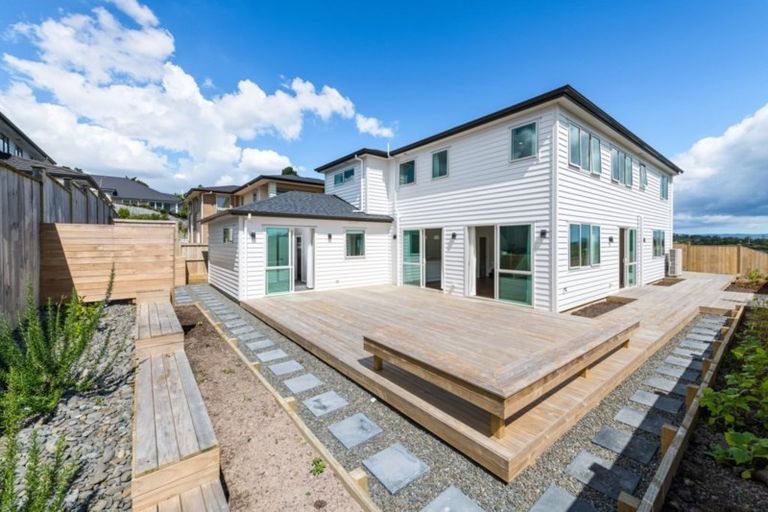 Photo of property in 22 Mackay Drive, Greenhithe, Auckland, 0632