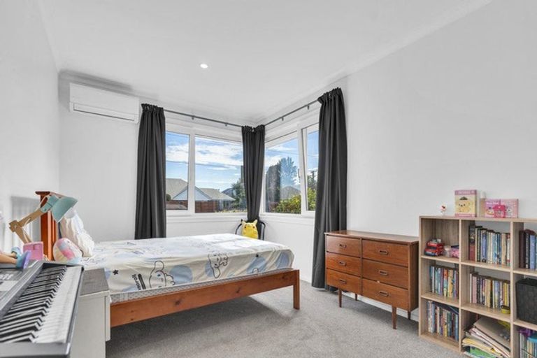 Photo of property in 136 Avonhead Road, Avonhead, Christchurch, 8042