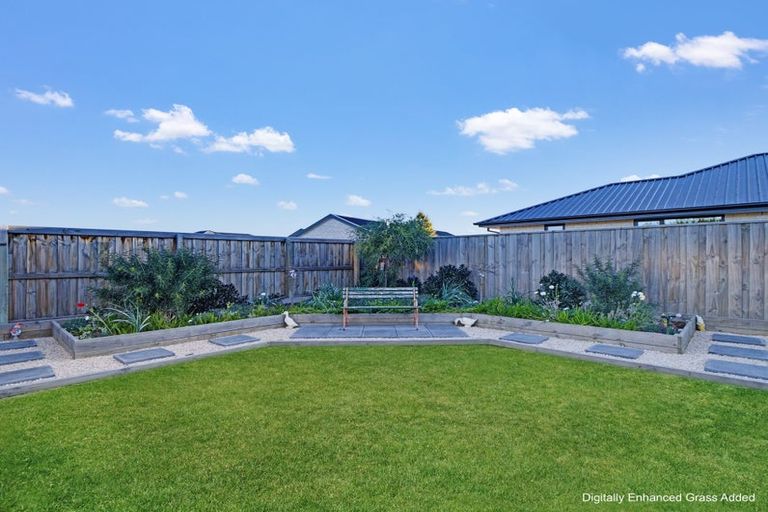 Photo of property in 52 Hilton Drive, Amberley, 7410