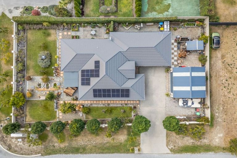 Photo of property in 10 Ethereal Crescent, Mount Pisa, Cromwell, 9383