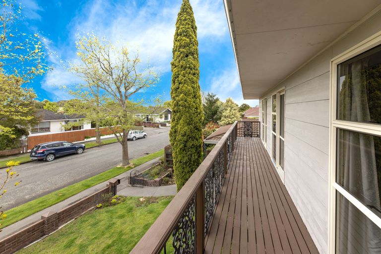Photo of property in 28 Westmont Street, Ilam, Christchurch, 8041