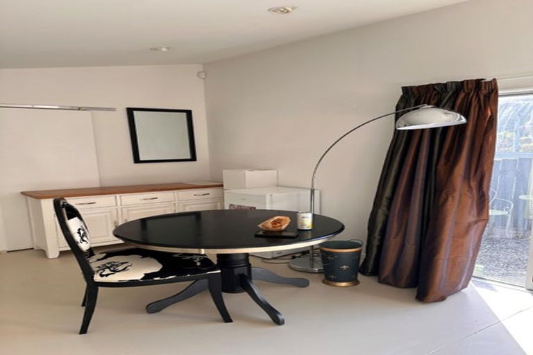 Photo of property in 15 Chamberlain Road, Karori, Wellington, 6012