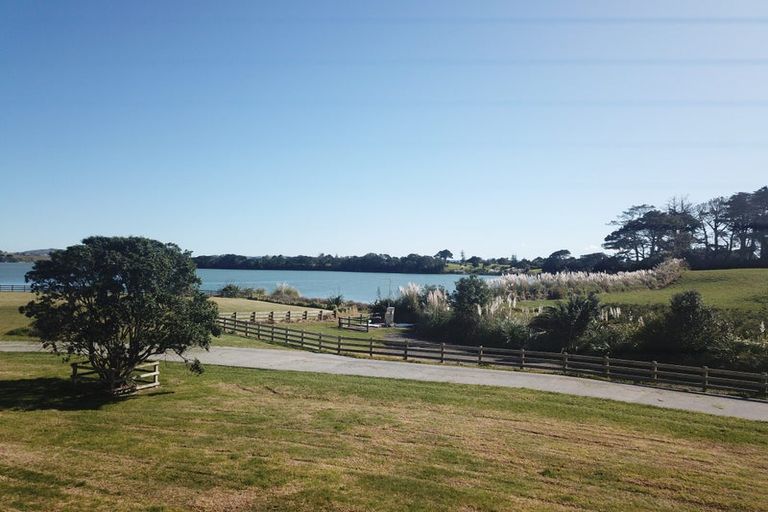 Photo of property in 17 Goble Road, Clarks Beach, 2679