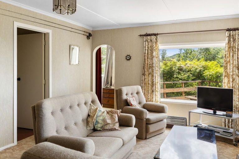 Photo of property in 42 Pihanga Road, Kuratau, Turangi, 3381