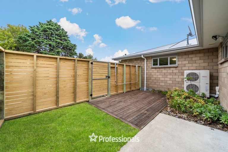 Photo of property in 3-9 Seddon Street, Waikanae, 5036