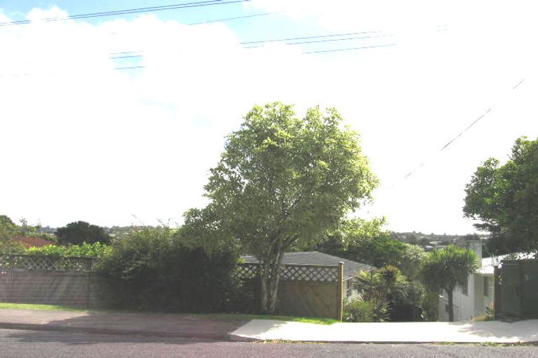 Photo of property in 9 William Souter Street, Forrest Hill, Auckland, 0620