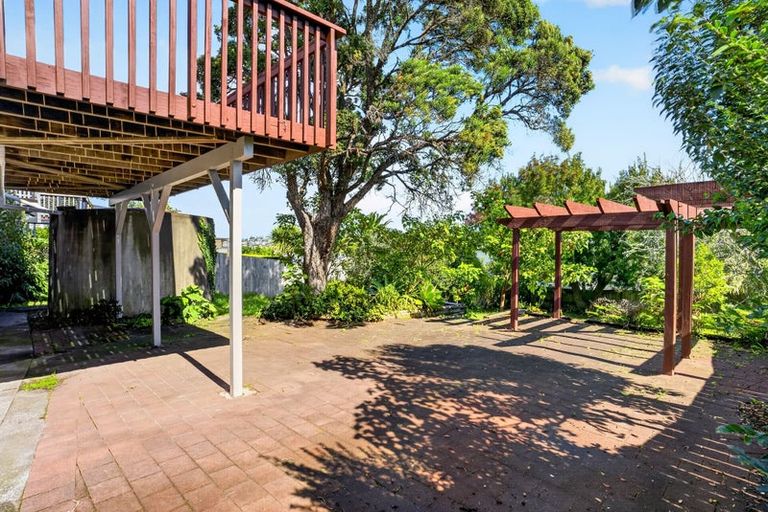 Photo of property in 86 Stanmore Bay Road, Stanmore Bay, Whangaparaoa, 0932