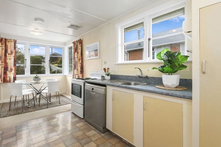 Photo of property in 6 Ballantyne Street, Waverley, Dunedin, 9013