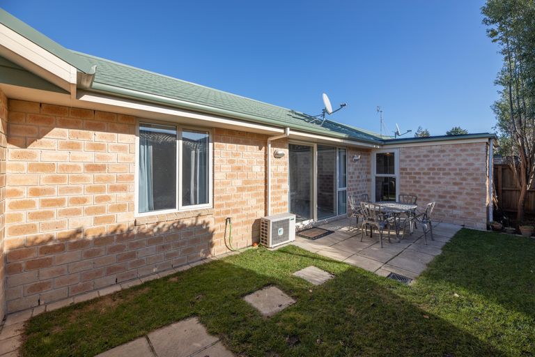 Photo of property in 24c Tika Street, Riccarton, Christchurch, 8041