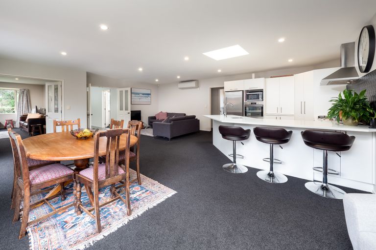 Photo of property in 92 Milns Road, Halswell, Christchurch, 8025