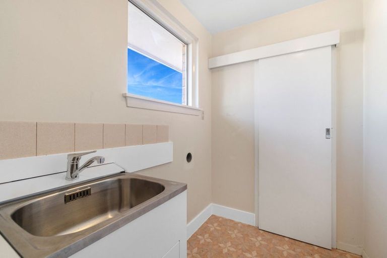 Photo of property in 42 Fovant Street, Russley, Christchurch, 8042