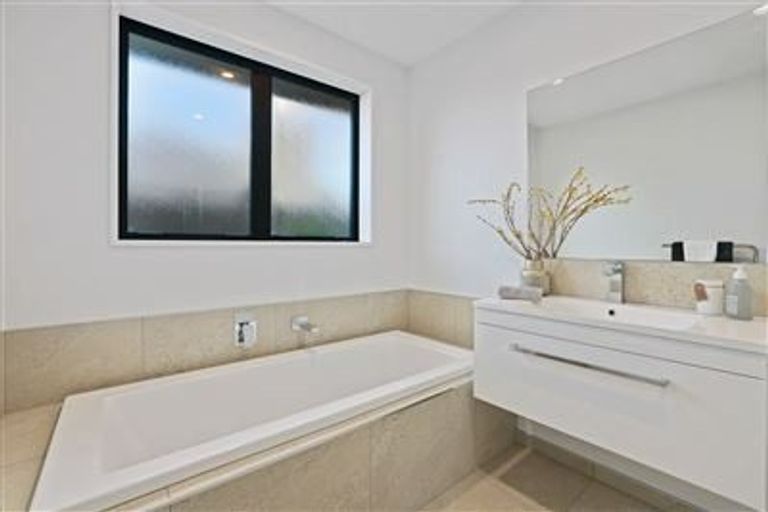 Photo of property in 135 Bibiana Street, Aidanfield, Christchurch, 8025