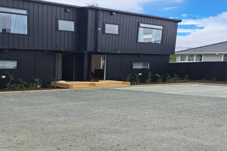Photo of property in 18a Walker Road, Point Chevalier, Auckland, 1022