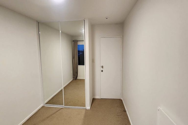Photo of property in 1/6 Stredwick Drive, Torbay, Auckland, 0630