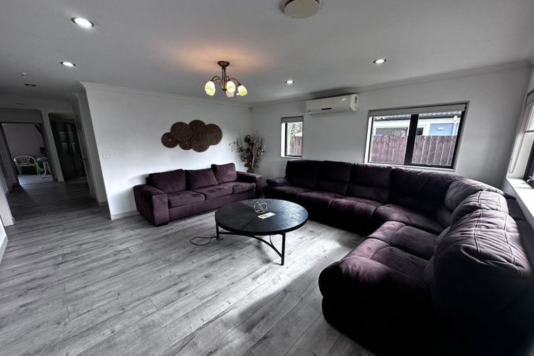 Photo of property in 19 Reding Street, Takanini, 2112