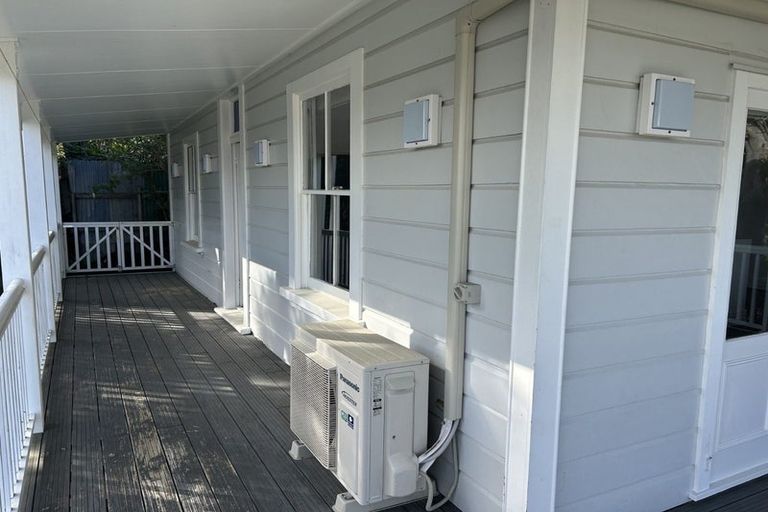 Photo of property in 1 Denholm Road, Hospital Hill, Napier, 4110