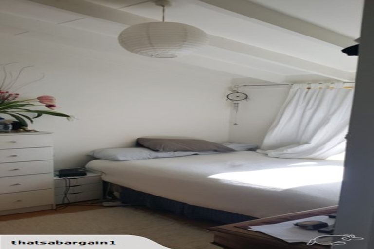 Photo of property in 18/125 Queens Drive, Lyall Bay, Wellington, 6022