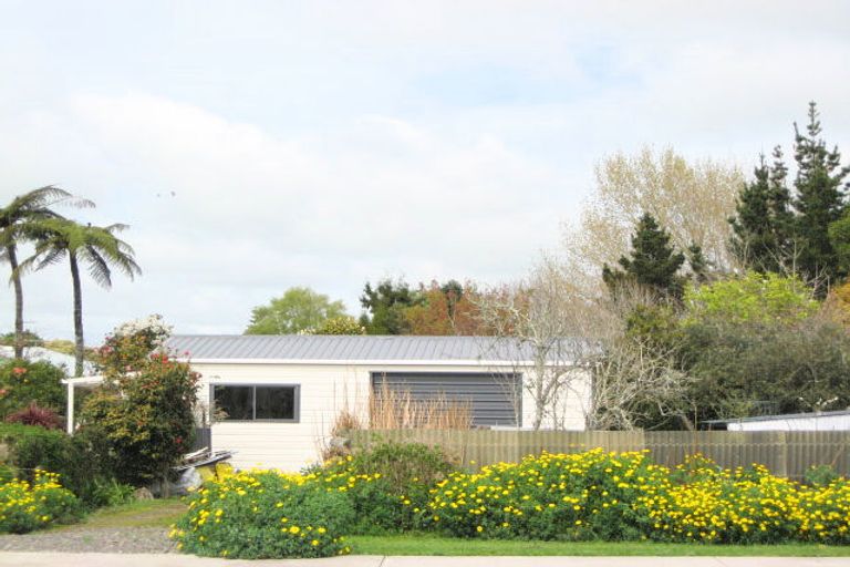 Photo of property in 33 Stafford Street, Waitara, 4320