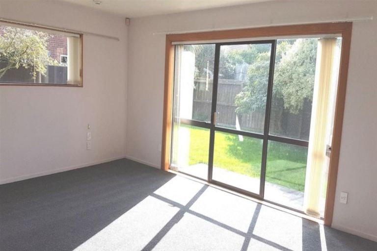 Photo of property in 53 Berkshire Drive, Avonhead, Christchurch, 8042