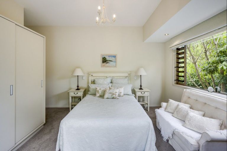 Photo of property in 17 Shortland Place, Havelock North, 4130