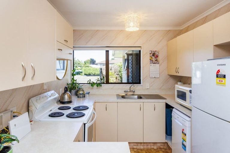 Photo of property in 31 Ake Ake Avenue, Hokowhitu, Palmerston North, 4410