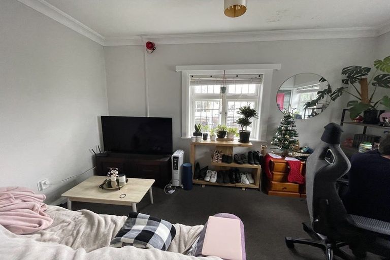 Photo of property in 105 Majoribanks Street, Mount Victoria, Wellington, 6011