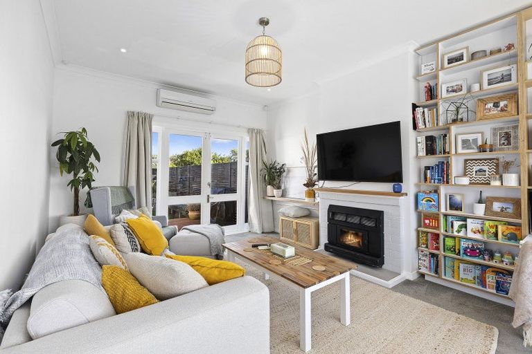 Photo of property in 14 Leveson Street, Strathmore Park, Wellington, 6022