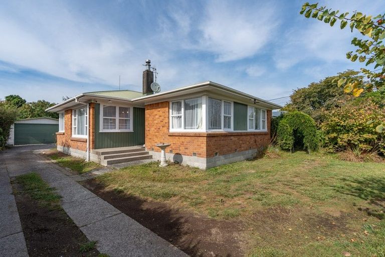 Photo of property in 1 Sunnyside Road, Nawton, Hamilton, 3200