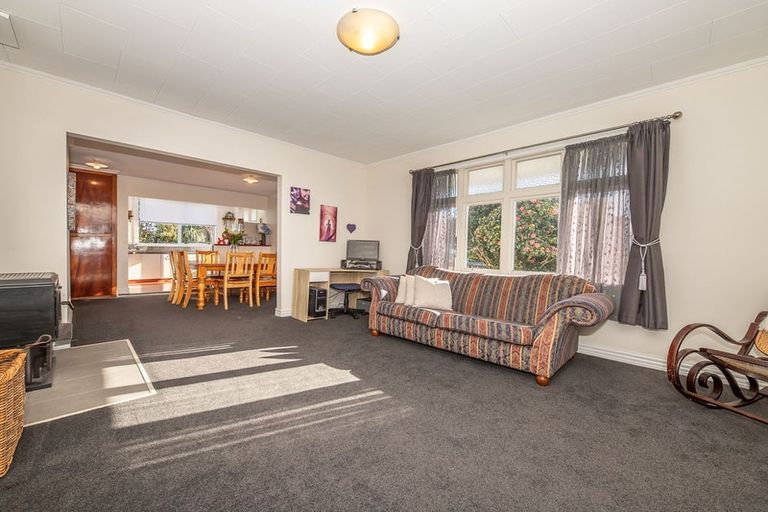 Photo of property in 52 Romilly Street, Westport, 7825