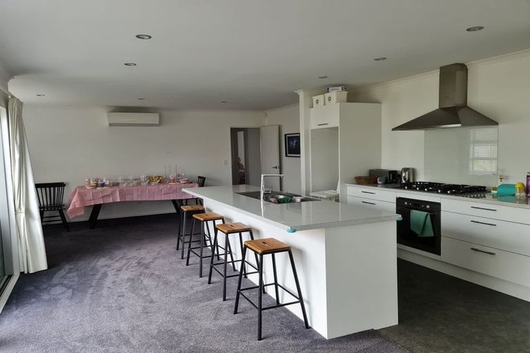 Photo of property in 90a Endeavour Drive, Whitby, Porirua, 5024