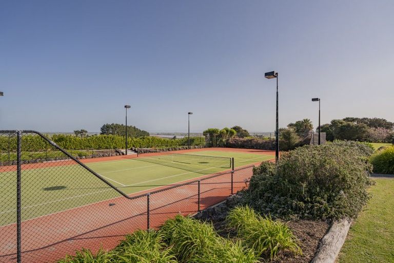 Photo of property in 68 Kanuka Rise, Albert Town, Wanaka, 9305