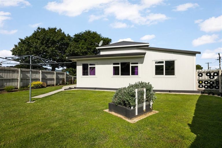 Photo of property in 10 Tauranga Road, Waihi, 3610