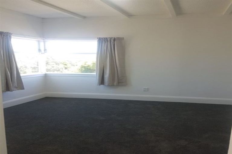 Photo of property in 52 Evans Road, Glen Eden, Auckland, 0602