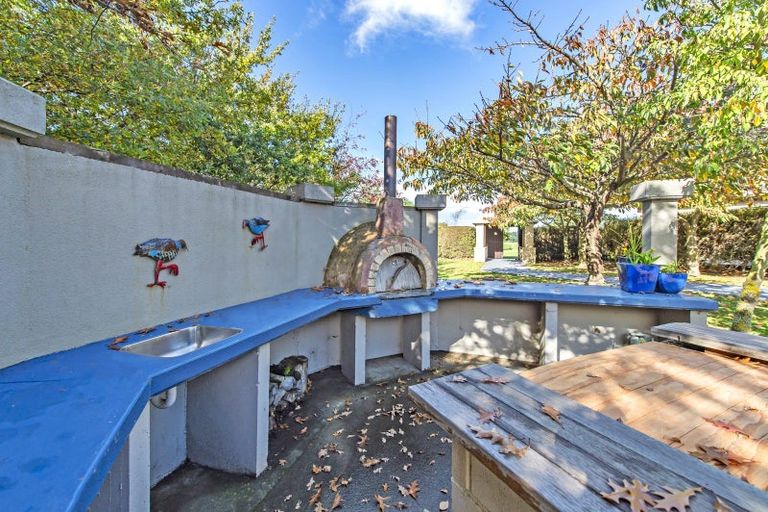 Photo of property in 14 Bealey Road, Leeston, 7683